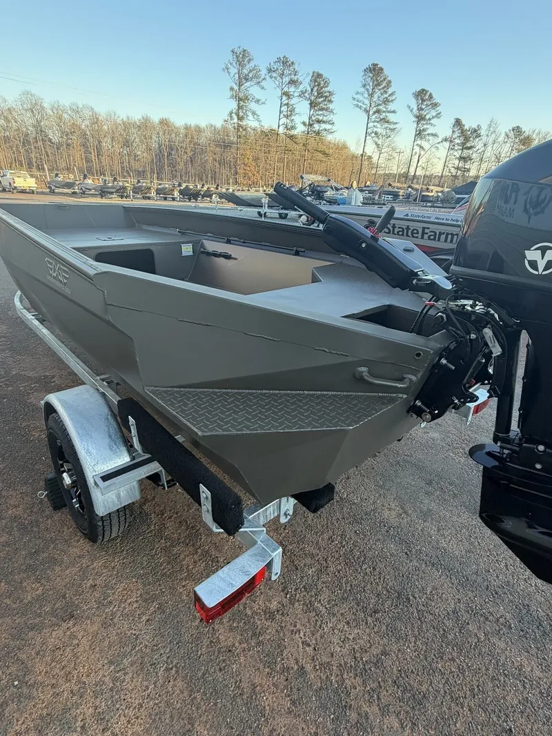 Slide: The Image of Edge Duck Boats Sportsman Series 656 2026 - 9