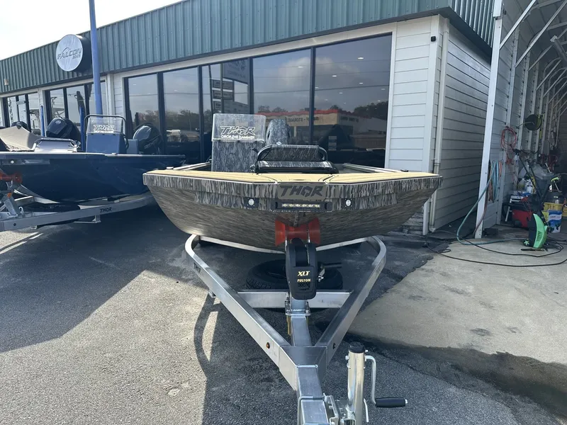 Slide: The Image of Thor Lake Hammer 1900 SC 140HP 2026 - 6