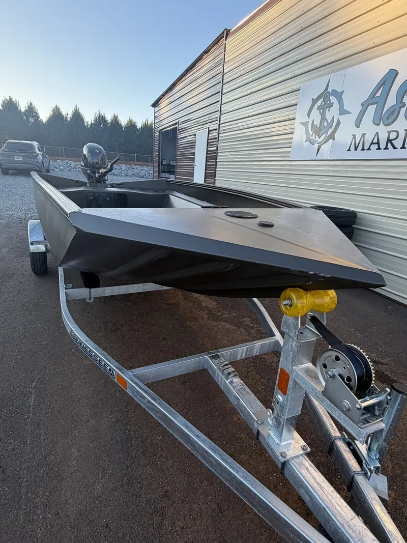 Slide: The Image of Edge Duck Boats Sportsman Series 656 2026 - 12