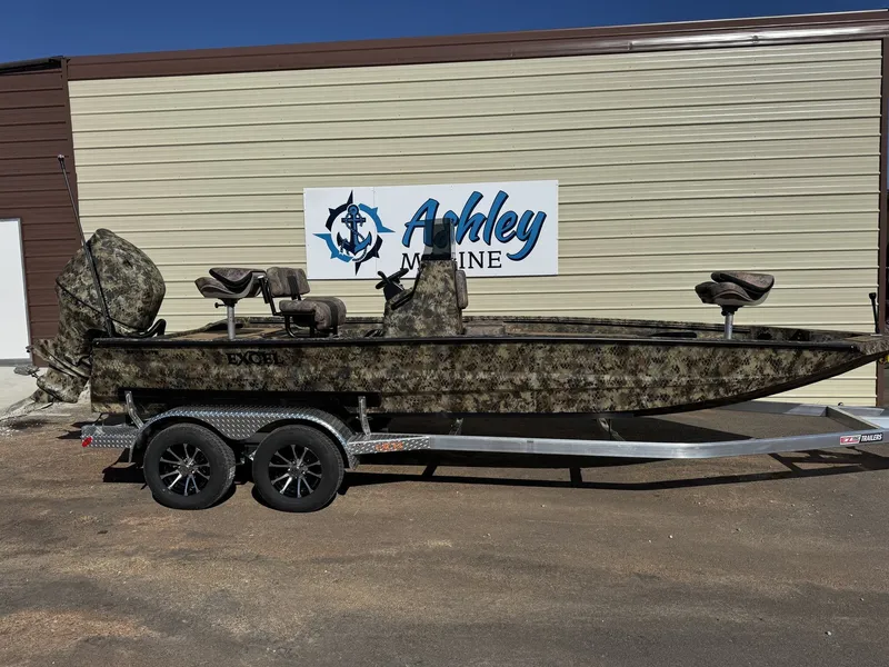 The Image of Excel 220 Bay Pro Elite 2026 - 1