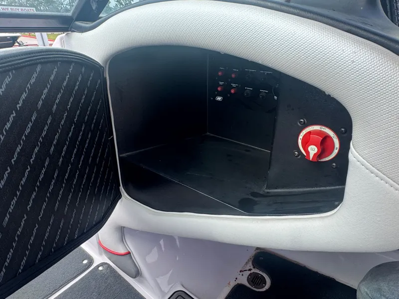 Slide: The Image of Air Nautique AIR NAUTIQUE 230 2012 - 30