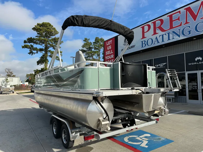 Slide: The Image of Avalon Venture 85 Rear Fish - 21' 2026 - 10