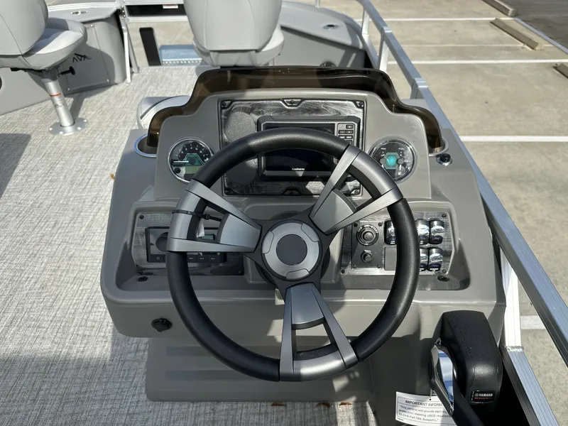 Slide: The Image of Avalon Venture 85 Quad Fish - 21' 2026 - 24