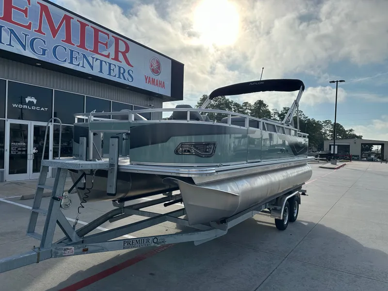 Slide: The Image of Avalon Venture 85 Rear Fish - 21' 2026 - 3