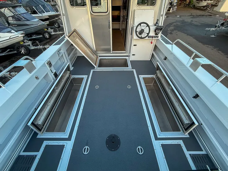 Slide: The Image of North River 3200 EXL Endurance 2026 - 19