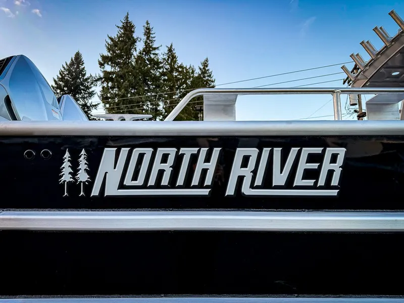 Slide: The Image of North River 3200 EXL Endurance 2026 - 29