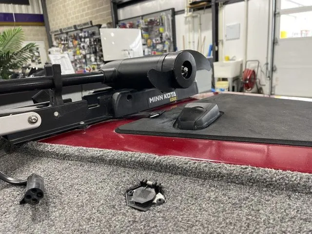 Slide: The Image of Tracker Bass Tracker Classic XL 2024 - 20