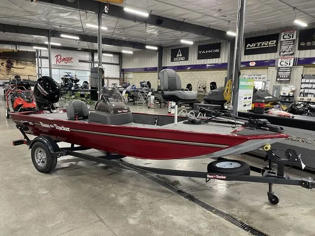 Slide: The Image of Tracker Bass Tracker Classic XL 2024 - 21