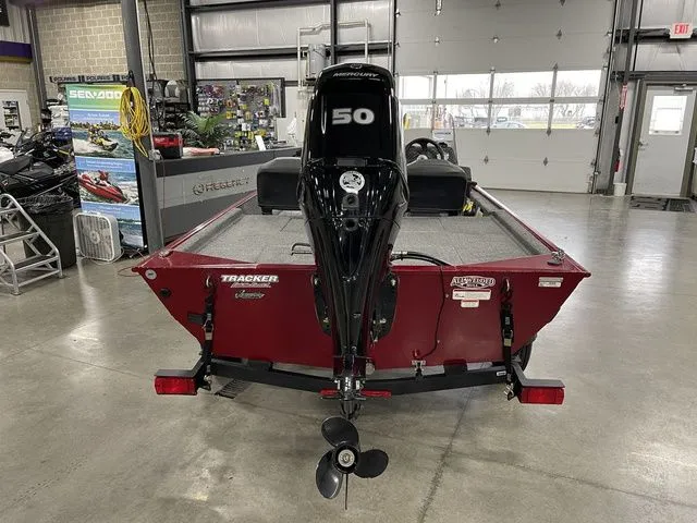 Slide: The Image of Tracker Bass Tracker Classic XL 2024 - 4