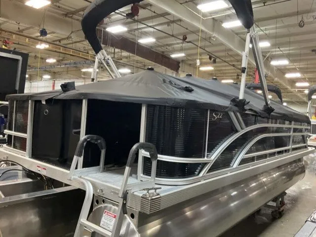 Slide: The Image of Bennington S-One Fish 22 SS Tritoon 2026 - 4