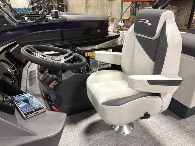 Slide: The Image of Bennington S Quad Bench 22 SSR Tritoon 2026 - 12