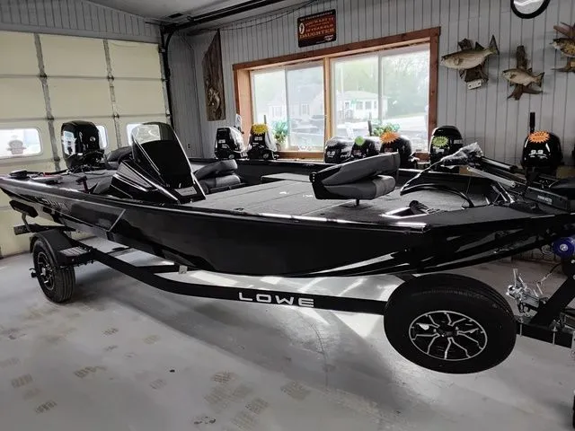 Slide: The Image of Lowe Stinger 175C 2026 - 2