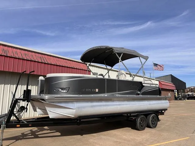 The Image of Avalon LSZ Quad Lounger 24 FT 2021 - 1