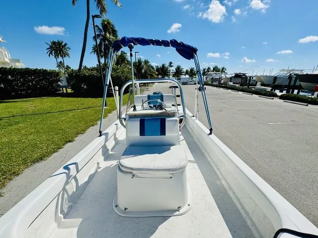 Slide: The Image of Twin Vee 17 CC 2014 - 14