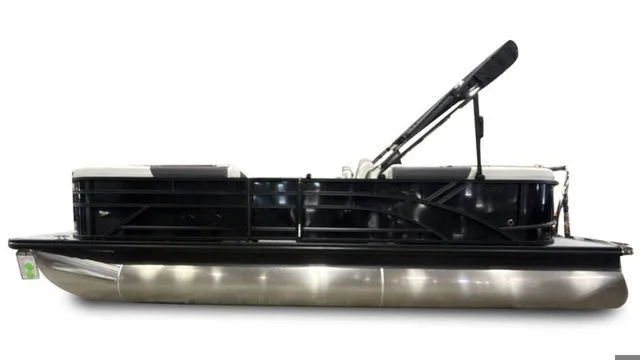 Slide: The Image of Bennington S Quad Bench 22 SSR Tritoon 2026 - 5