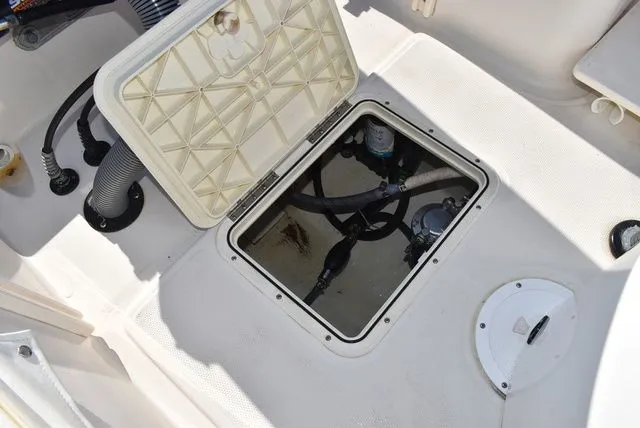 Slide: The Image of Cobia 194 Center Console 2007 - 30