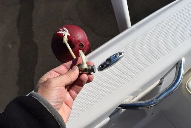 Slide: The Image of Cobia 194 Center Console 2007 - 52