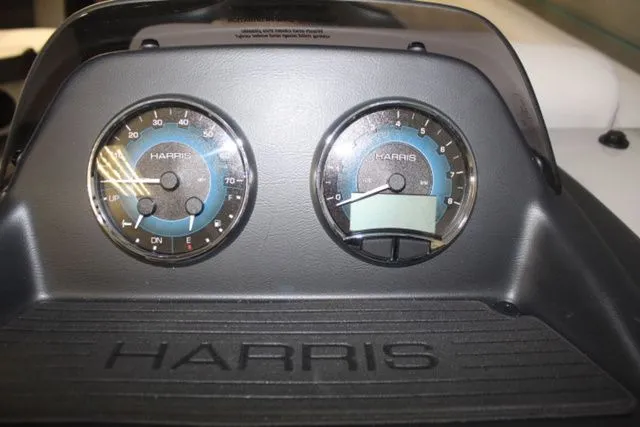 Slide: The Image of Harris CRUISER 230 SL 2026 - 14