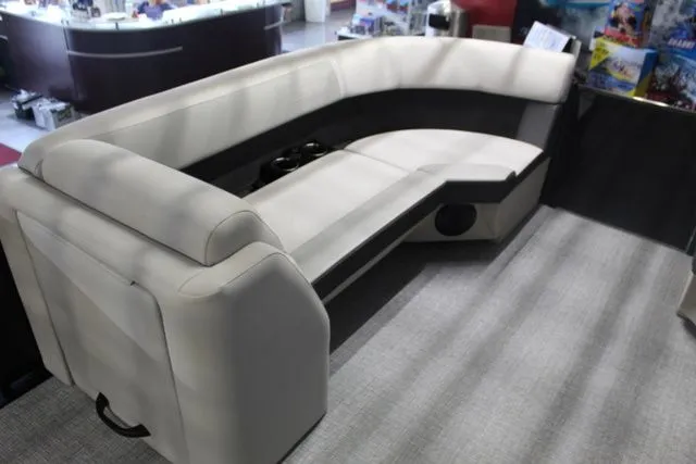 Slide: The Image of Harris CRUISER 230 SL 2026 - 6