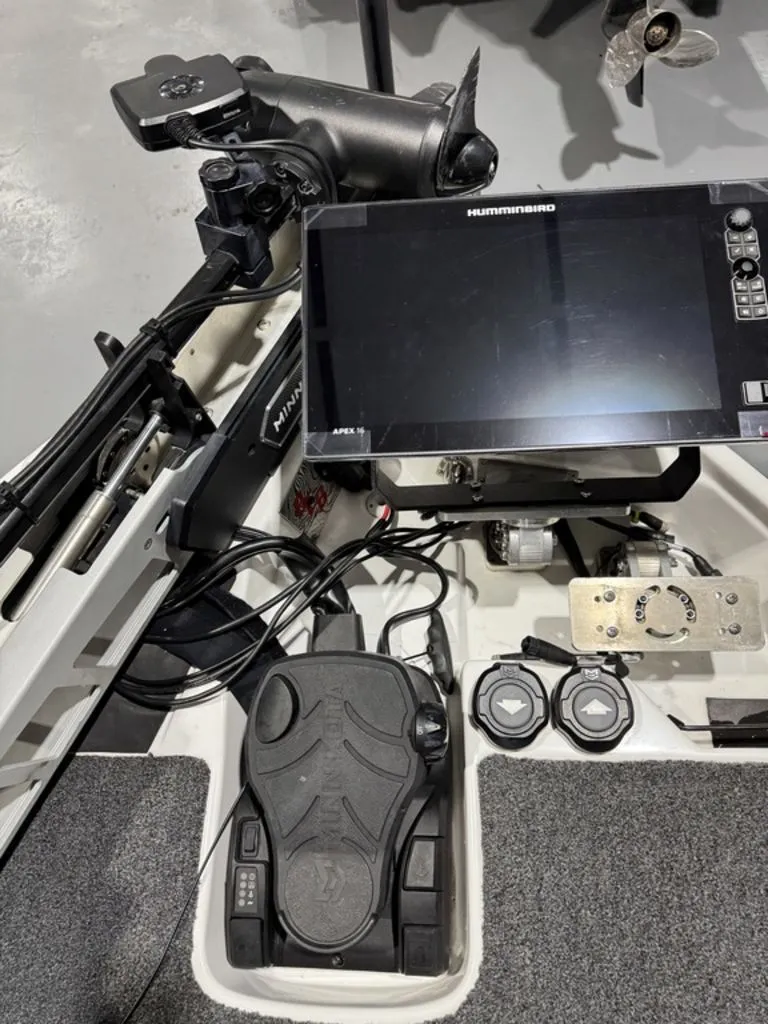 Slide: The Image of Bass Cat Puma STS 2025 - 7