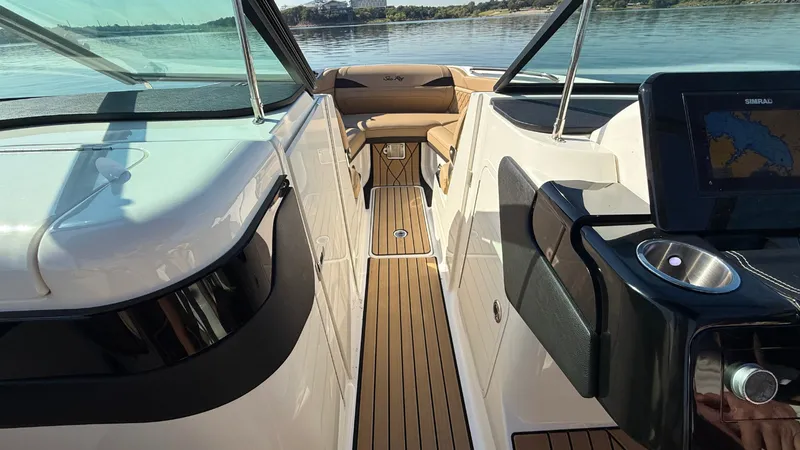 Slide: The Image of Sea Ray 260 SLX OUTBOARD 2023 - 28