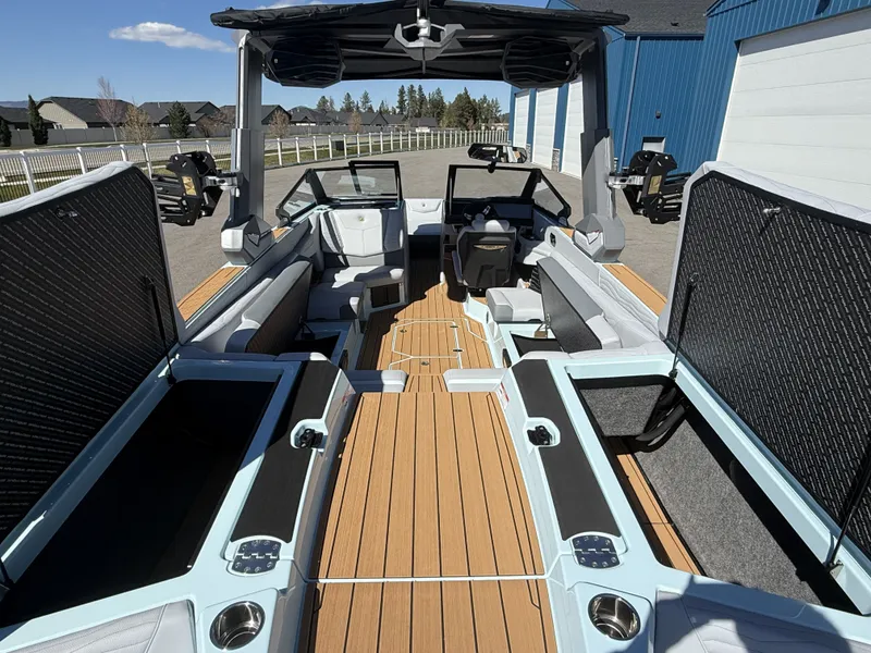 Slide: The Image of Nautique G25 2026 - 10