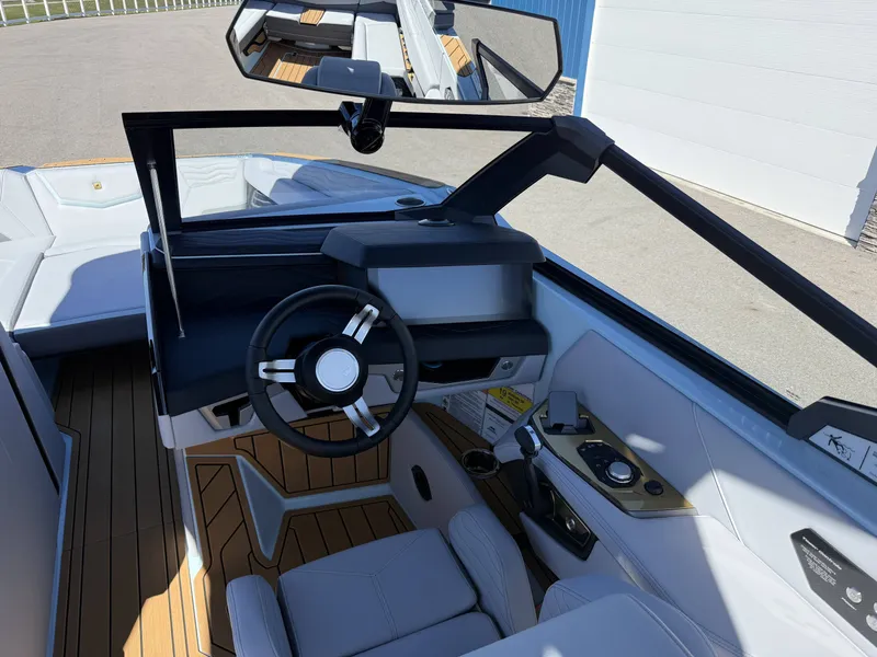 Slide: The Image of Nautique G25 2026 - 16