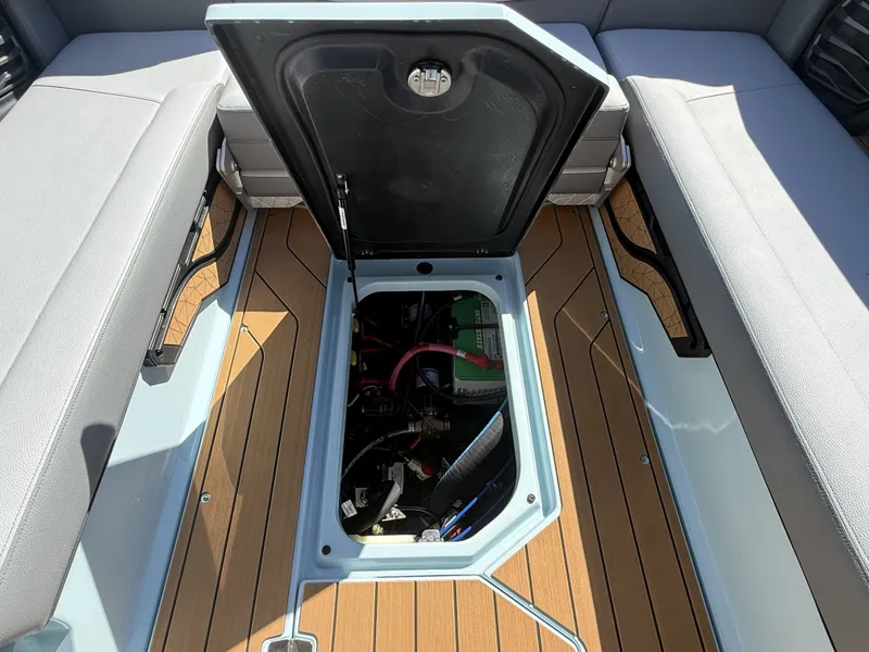 Slide: The Image of Nautique G25 2026 - 23