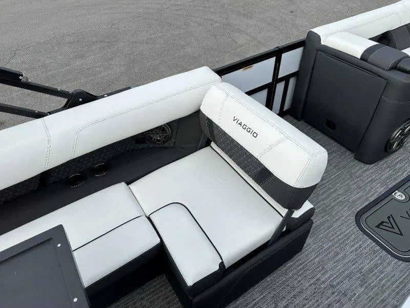 Slide: The Image of Viaggio Lago Z24B 2026 - 30