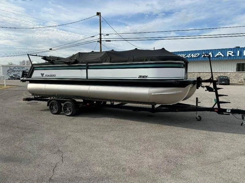 Slide: The Image of Viaggio Lago Z24B 2026 - 60