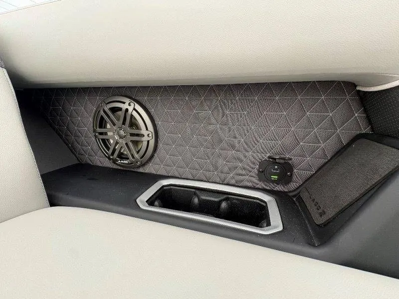 Slide: The Image of Viaggio Lago Z24D 2026 - 72