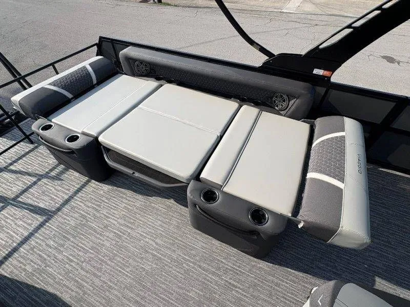 Slide: The Image of Viaggio Lago Z24D 2026 - 93