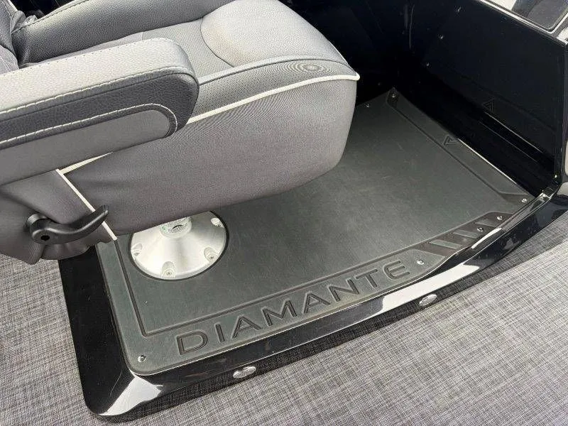 Slide: The Image of Viaggio Diamante D26U 2026 - 23