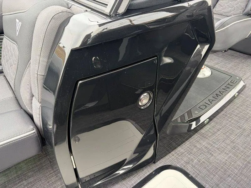 Slide: The Image of Viaggio Diamante D26U 2026 - 28