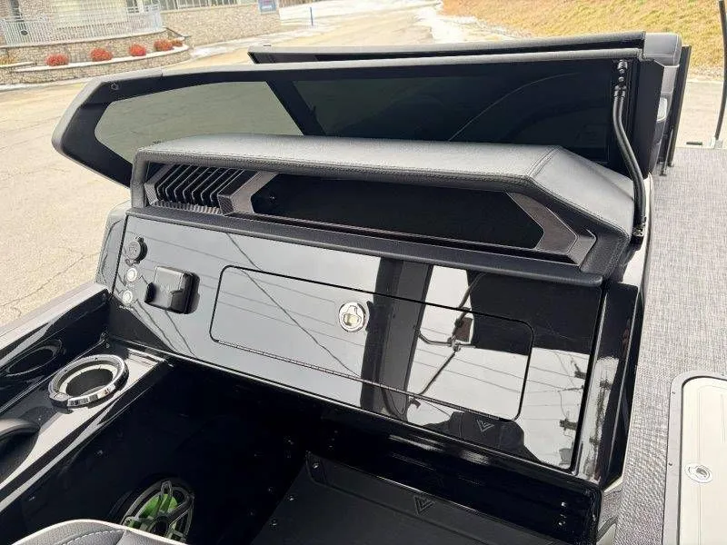 Slide: The Image of Viaggio Diamante D26U 2026 - 45