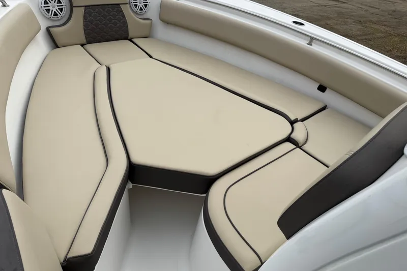 Slide: The Image of Yamaha tachometer displaying 0 RPM and 62.1 hours on a 2022 Tidewater 232 SS boat. - 6