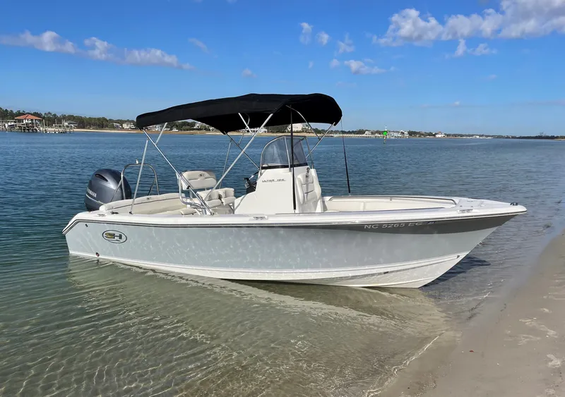 Slide: The Image of Sea Hunt Ultra 196 2016 - 12