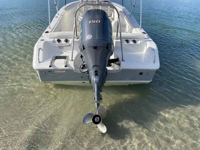 Slide: The Image of Sea Hunt Ultra 196 2016 - 14