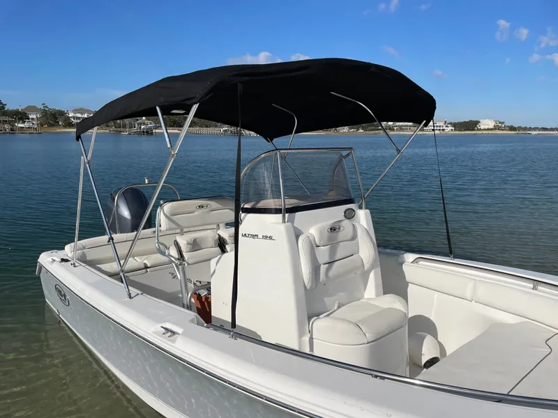 Slide: The Image of Sea Hunt Ultra 196 2016 - 17