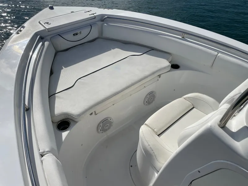 Slide: The Image of Sea Hunt Ultra 196 2016 - 19