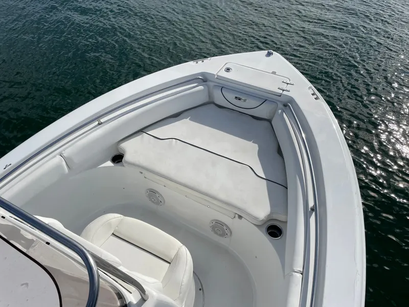 Slide: The Image of Sea Hunt Ultra 196 2016 - 20