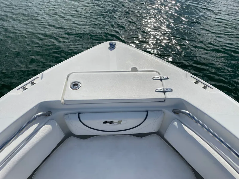 Slide: The Image of Sea Hunt Ultra 196 2016 - 23