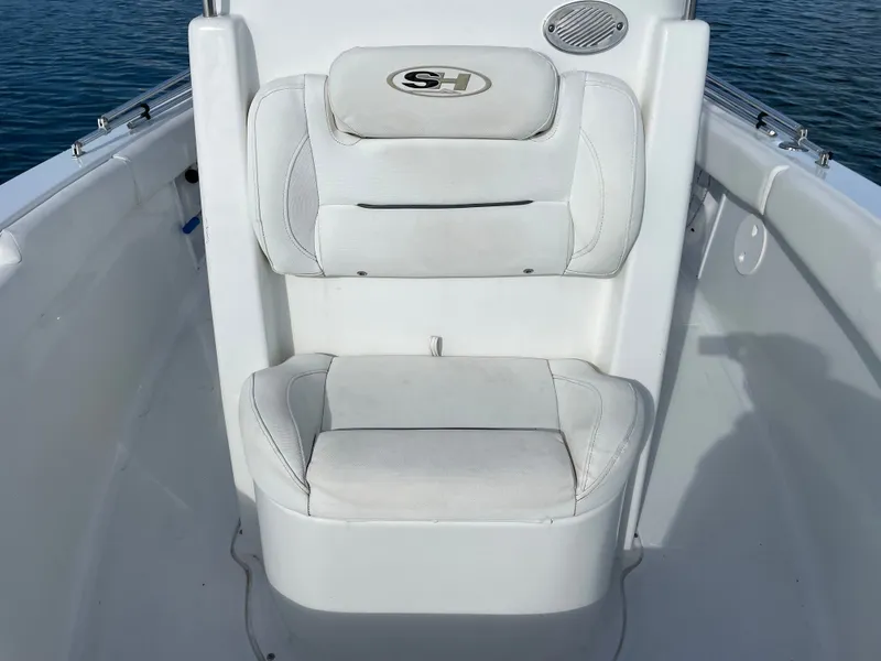 Slide: The Image of Sea Hunt Ultra 196 2016 - 27