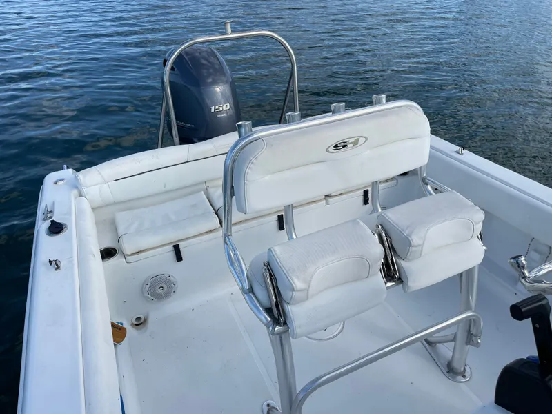 Slide: The Image of Sea Hunt Ultra 196 2016 - 30