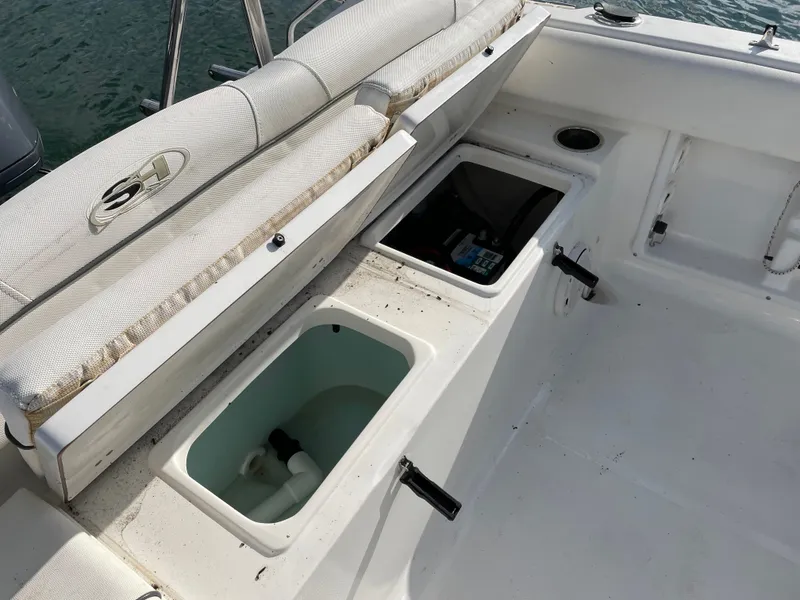 Slide: The Image of Sea Hunt Ultra 196 2016 - 35