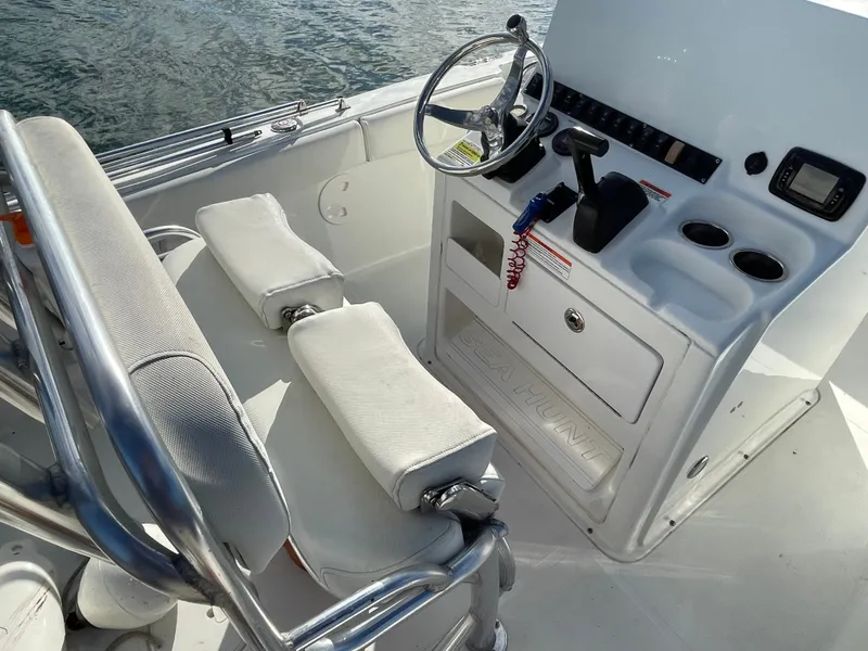 Slide: The Image of Sea Hunt Ultra 196 2016 - 39