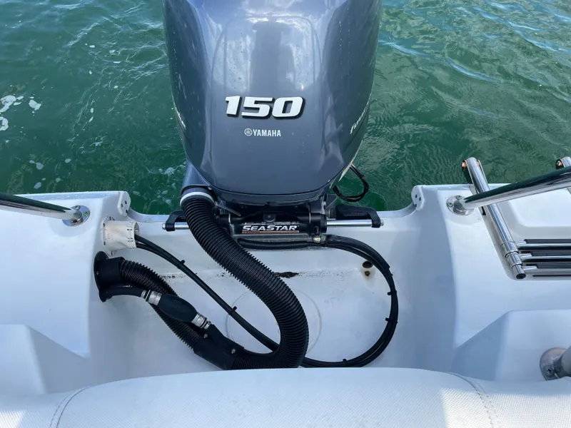 Slide: The Image of Sea Hunt Ultra 196 2016 - 55