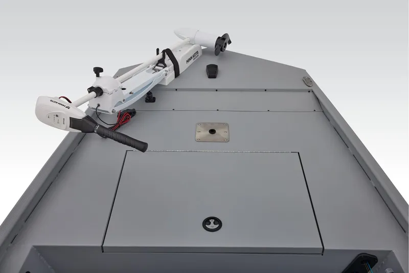 Slide: The Image of 2026 Tracker Bass Tracker Classic CC boat with cushioned cooler seat. - 14