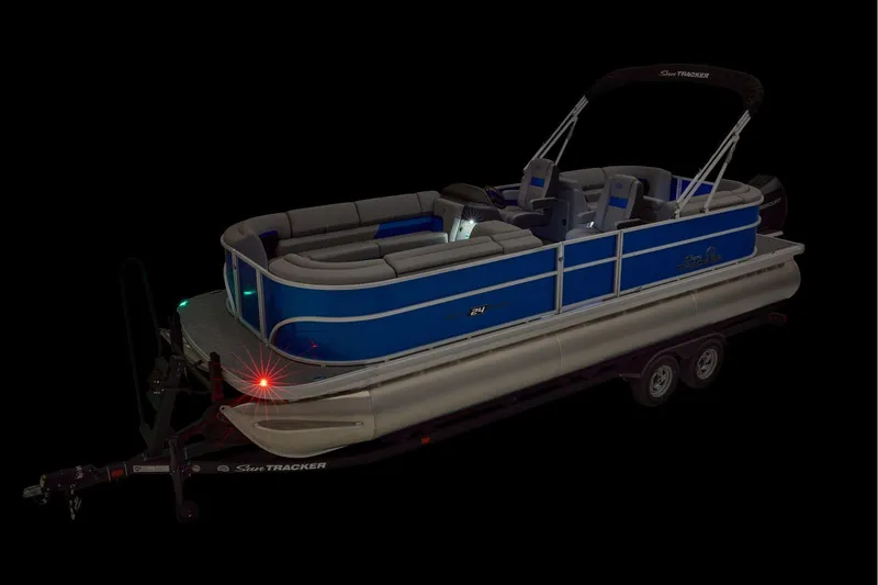 Slide: The Image of Sun Tracker Party Barge 24 XP3 2026 - 65