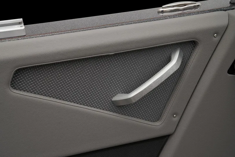 Slide: The Image of Ranger 620FS Pro 2026 - 32